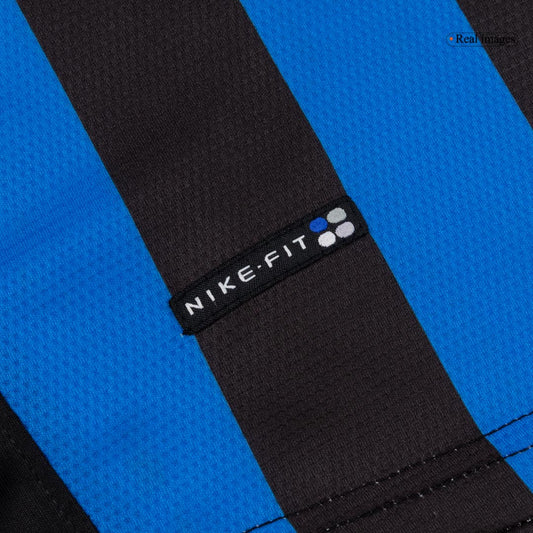Inter Milan Hemmatröja 1998/99 Retro Tröja
Blå och svart-1