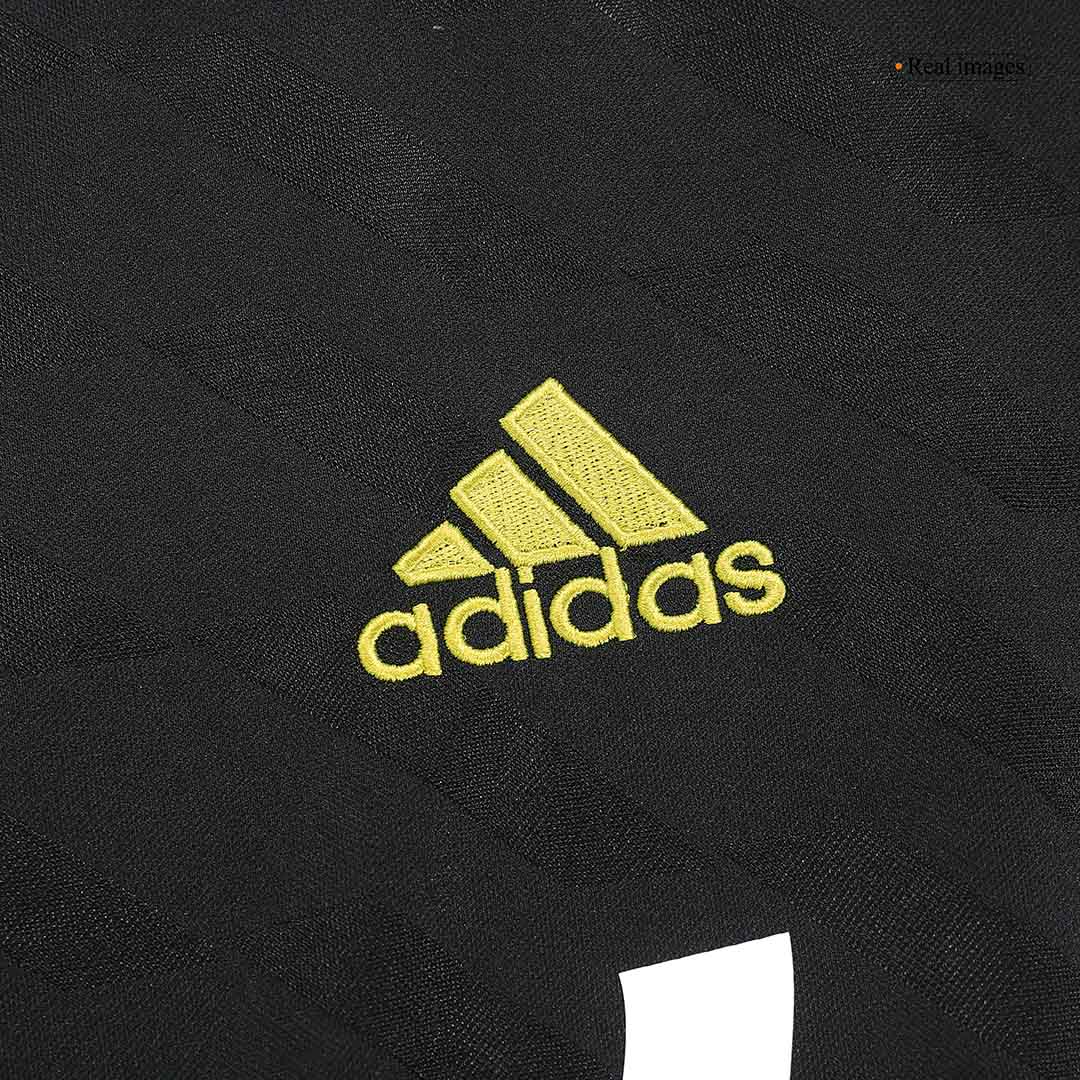 Real Madrid Bortatröja 2011/12 Retro Tröja
 Svart-7