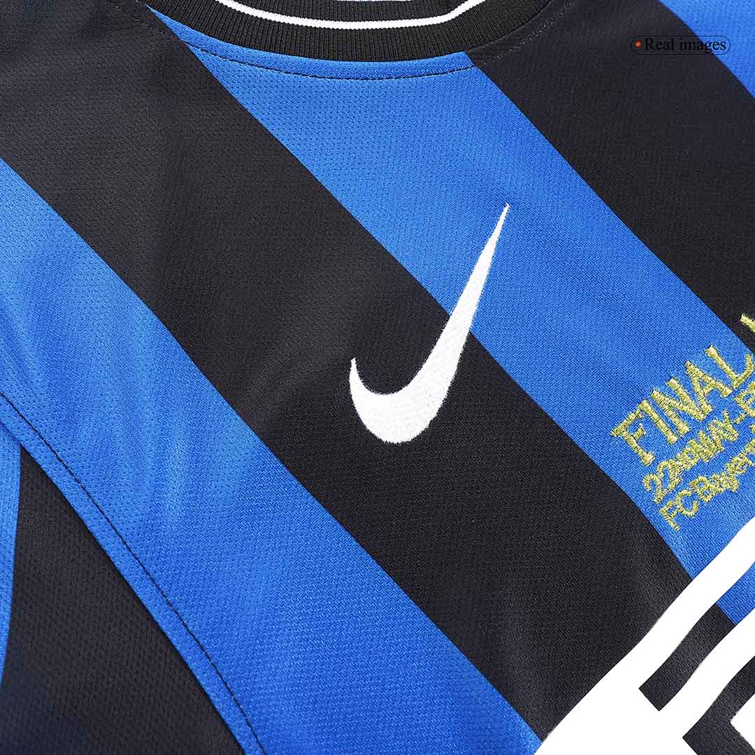 Inter Milan Hemmatröja 2009/10 Retro Tröja
 Black&Blue - UCL Final-4